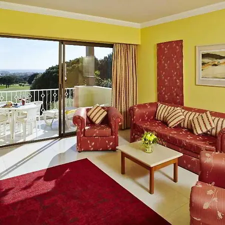 Four Seasons 4*