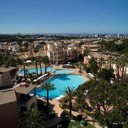 Four Seasons 4*
