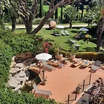 Four Seasons 4* וילהמורה