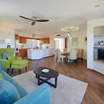 Four Seasons 4* וילהמורה