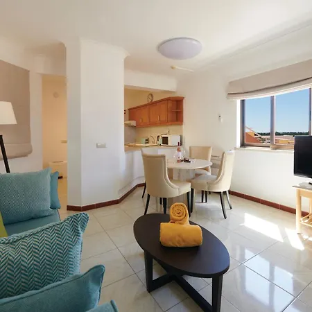 Four Seasons Resort 4*