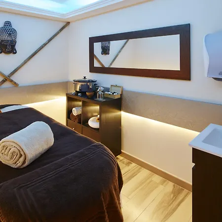 Resort Four Seasons 4*