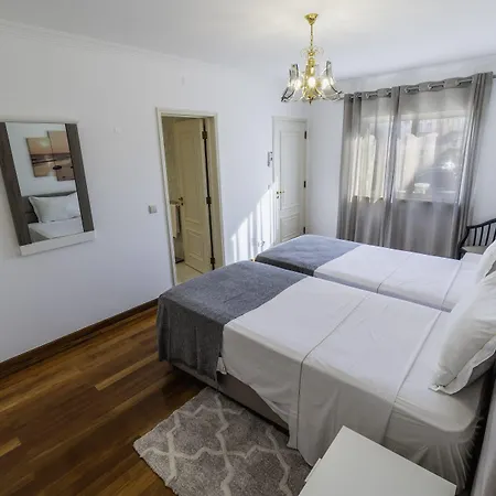 フォー シーズンズ 4*