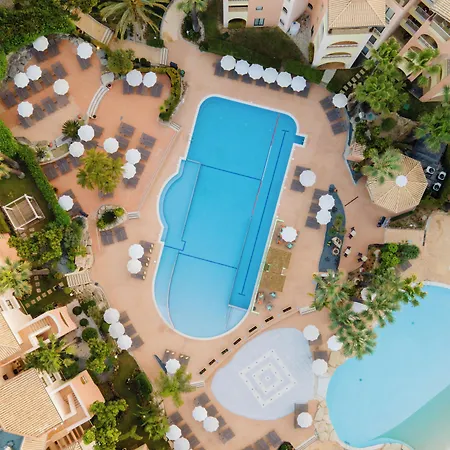 Rezort Four Seasons