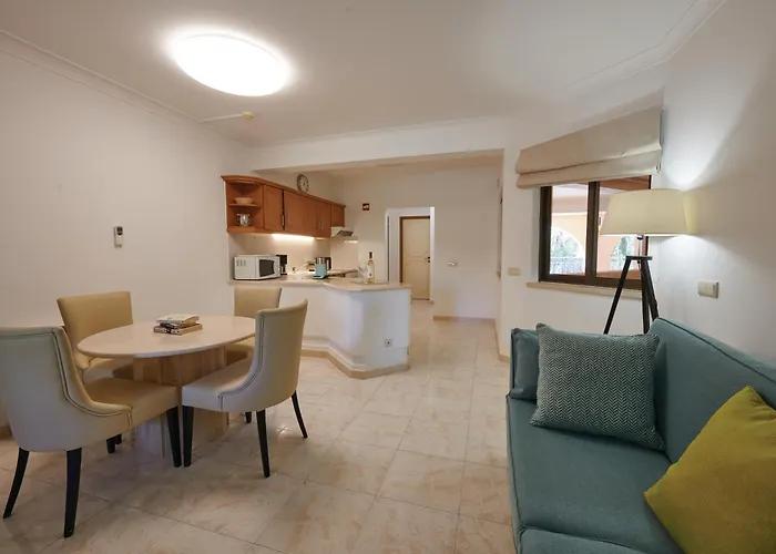 Θέρετρο Four Seasons 4*