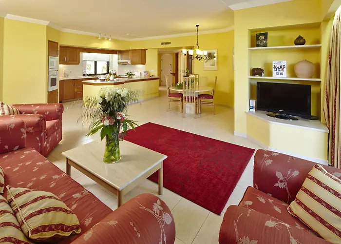 Four Seasons Θέρετρο 4*