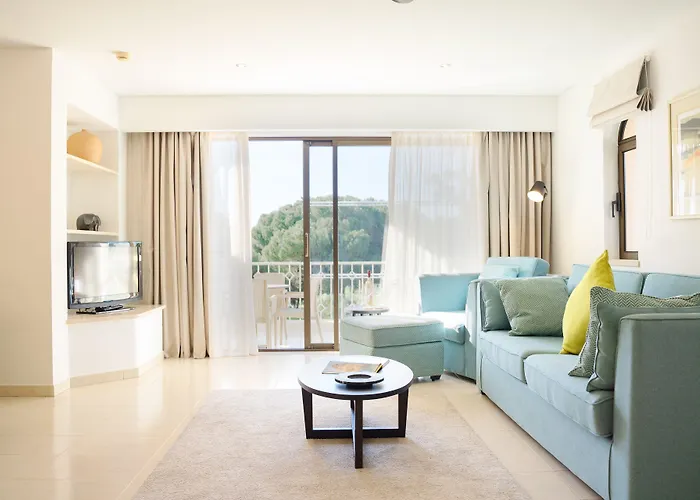 Four Seasons 4* Βιλαμούρα