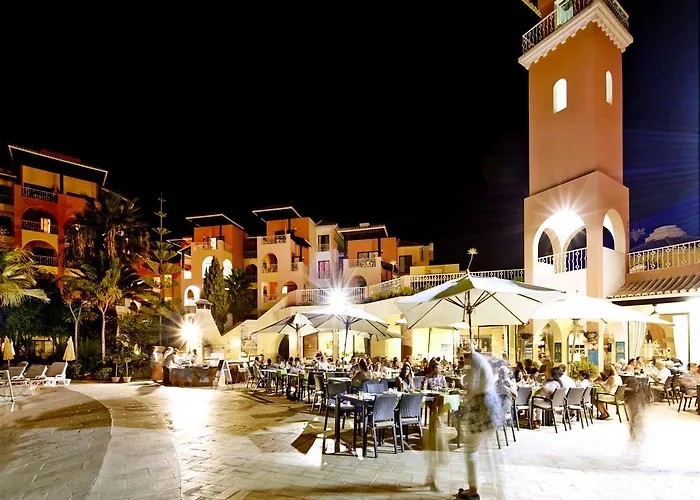 Four Seasons Θέρετρο 4*