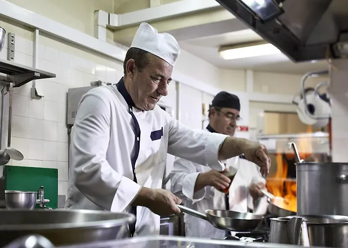 Four Seasons Θέρετρο