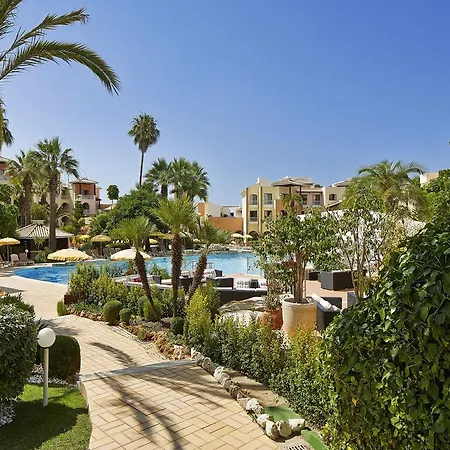 Four Seasons Курортный комплекс 4*